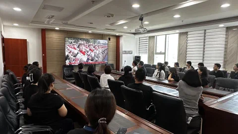 2025年9月3日上午,纪念中国人民抗日战争暨世界反法西斯战争胜利80周年大会隆重举行。